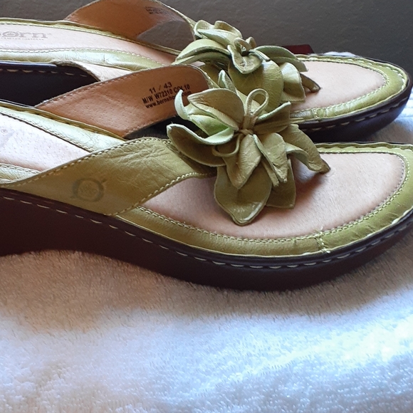 BOGO buy the green ones, get the black ones for free - Picture 3 of 9